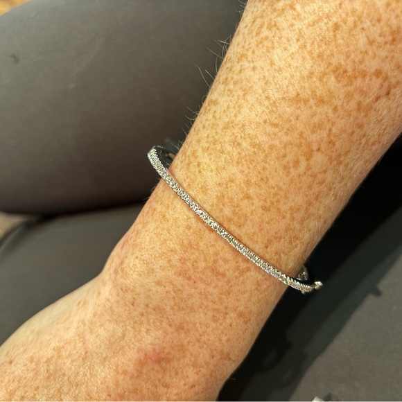 Nordstrom Delicate Cubic Zirconia Eternity Bangle Bracelet - Picture 7 of 9